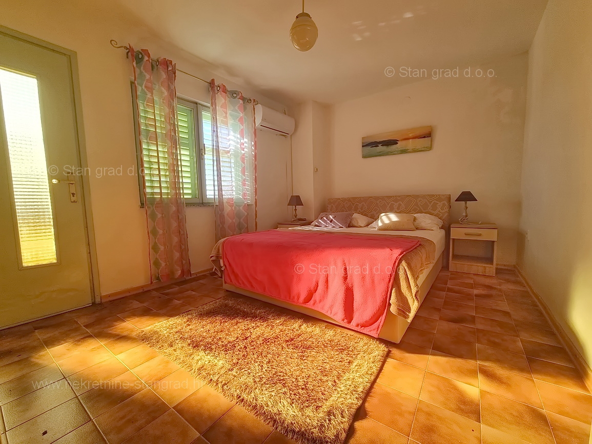 Krk, dintorni, casa in pietra in una posizione tranquilla!