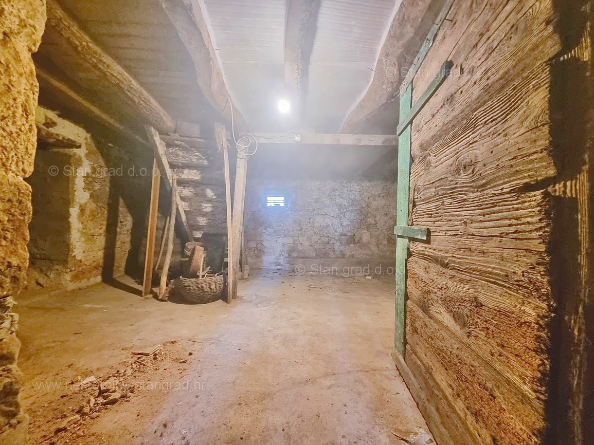 Krk, dintorni, casa in pietra in una posizione tranquilla!