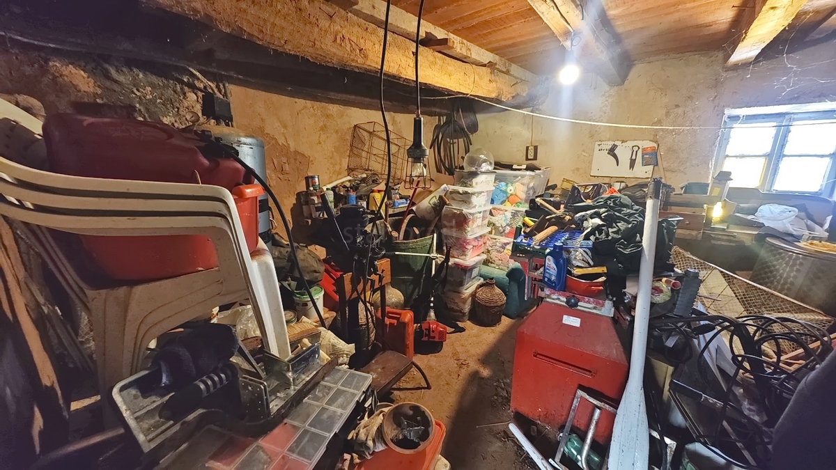 Vrbnik, casa bifamiliare con vista mare!