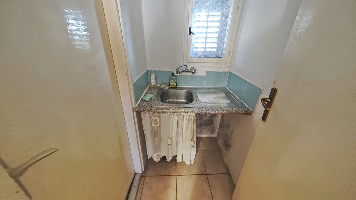 Vrbnik, casa bifamiliare con vista mare!