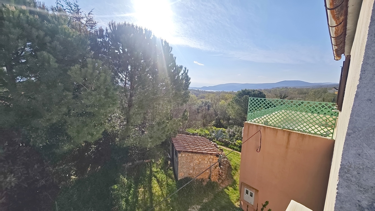 Vrbnik, casa bifamiliare con vista mare!