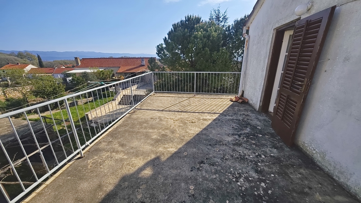 Vrbnik, casa bifamiliare con vista mare!