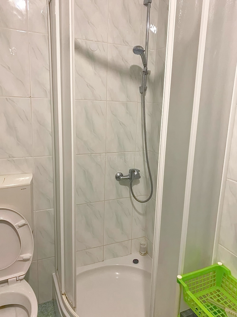 Malinska, confortevole appartamento al piano terra vicino al mare!