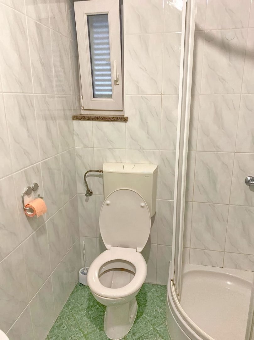 Malinska, confortevole appartamento al piano terra vicino al mare!