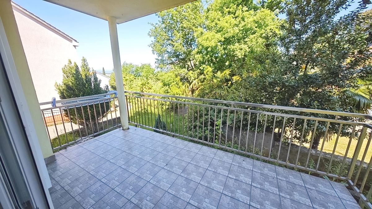 Malinska, confortevole appartamento al piano terra vicino al mare!