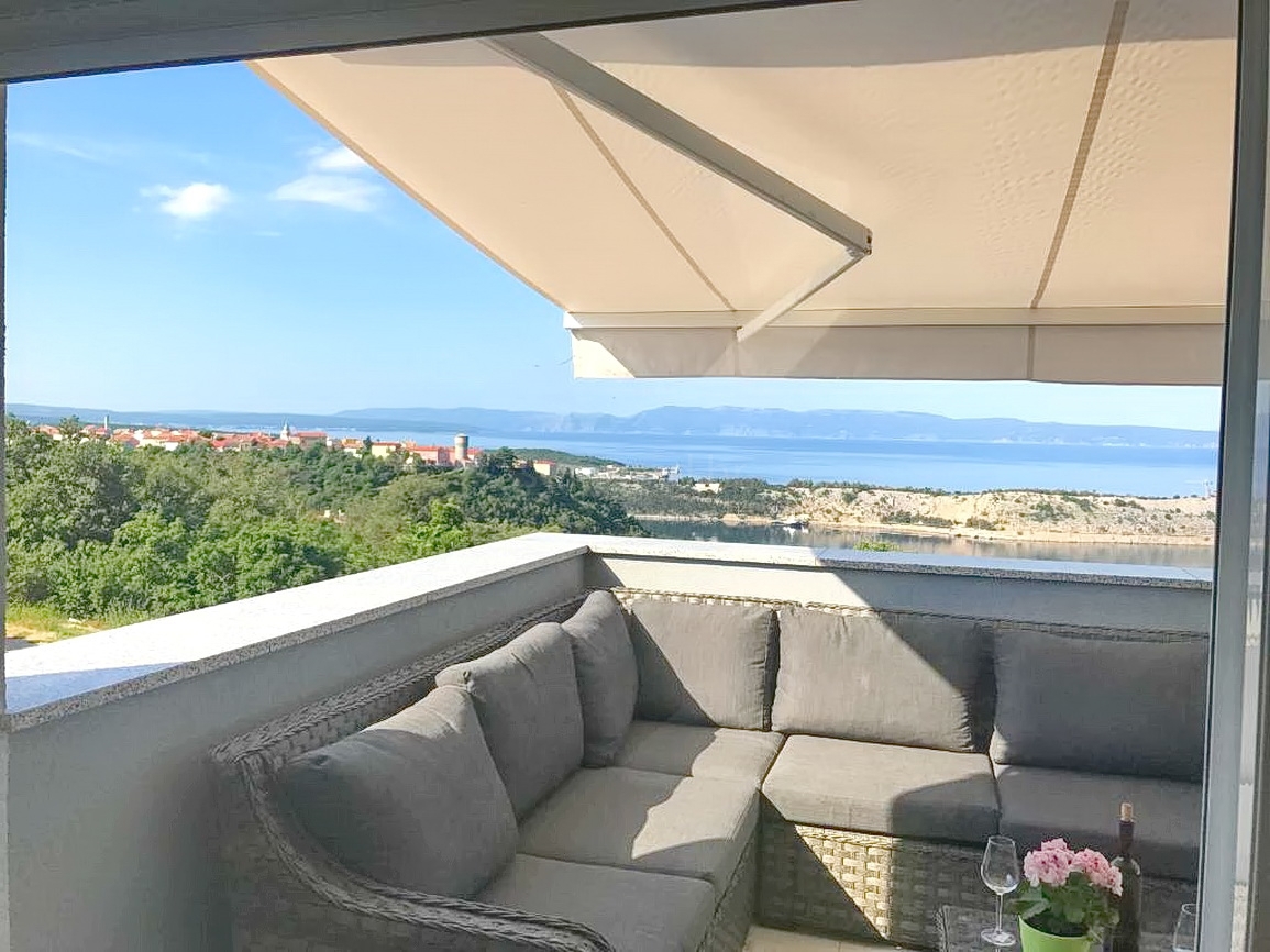 Omišalj, lussuoso edificio residenziale con appartamenti e attico!