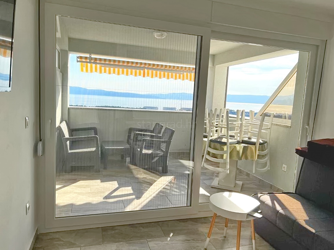 Omišalj, lussuoso edificio residenziale con appartamenti e attico!