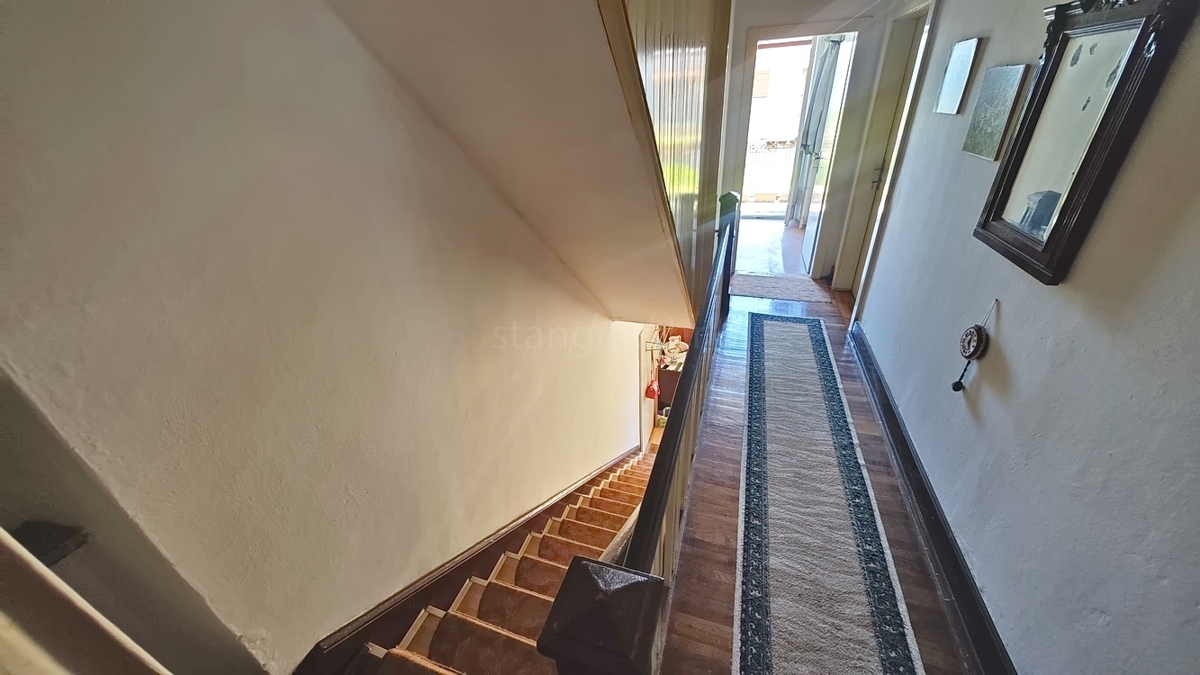 Dobrinj, casa indipendente con vista mare aperta!