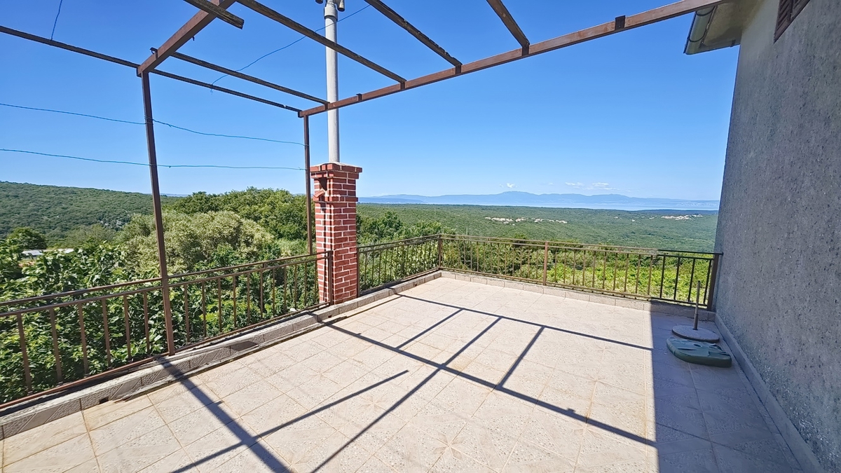 Dobrinj, casa indipendente con vista mare aperta!