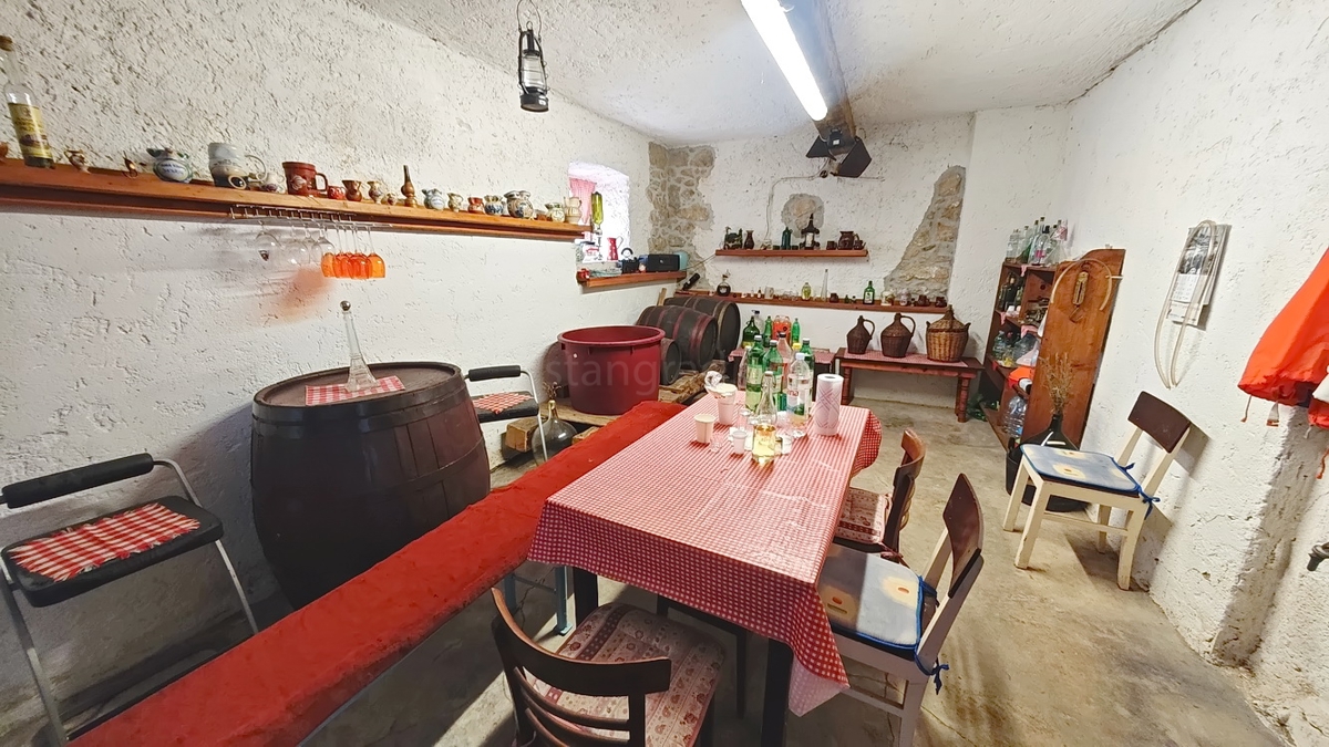 Dobrinj, casa indipendente con vista mare aperta!