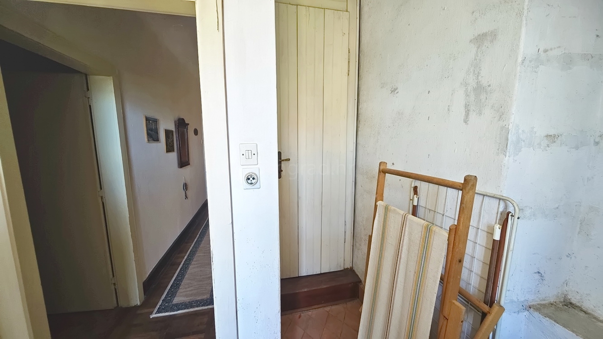 Dobrinj, casa indipendente con vista mare aperta!