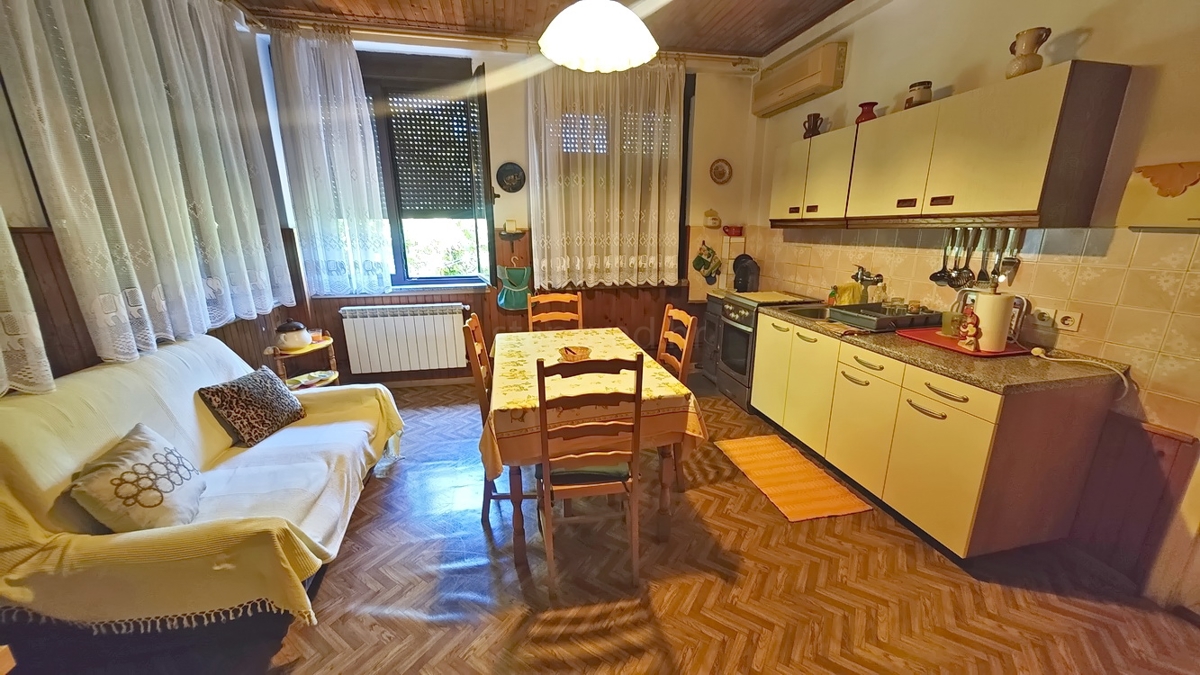 Dobrinj, casa indipendente con vista mare aperta!