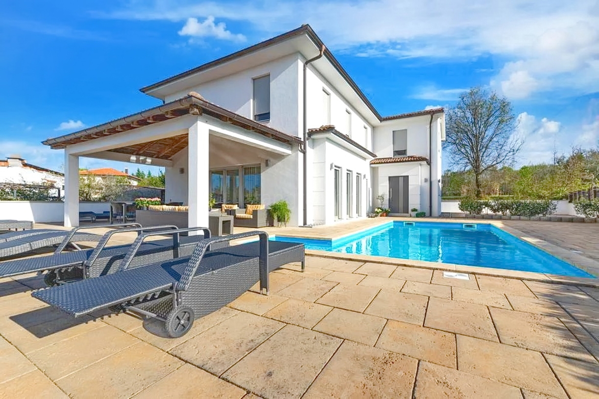 Zona di Malinska, bellissima casa indipendente con piscina!