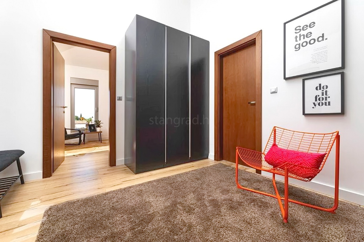 Zona di Malinska, bellissima casa indipendente con piscina!