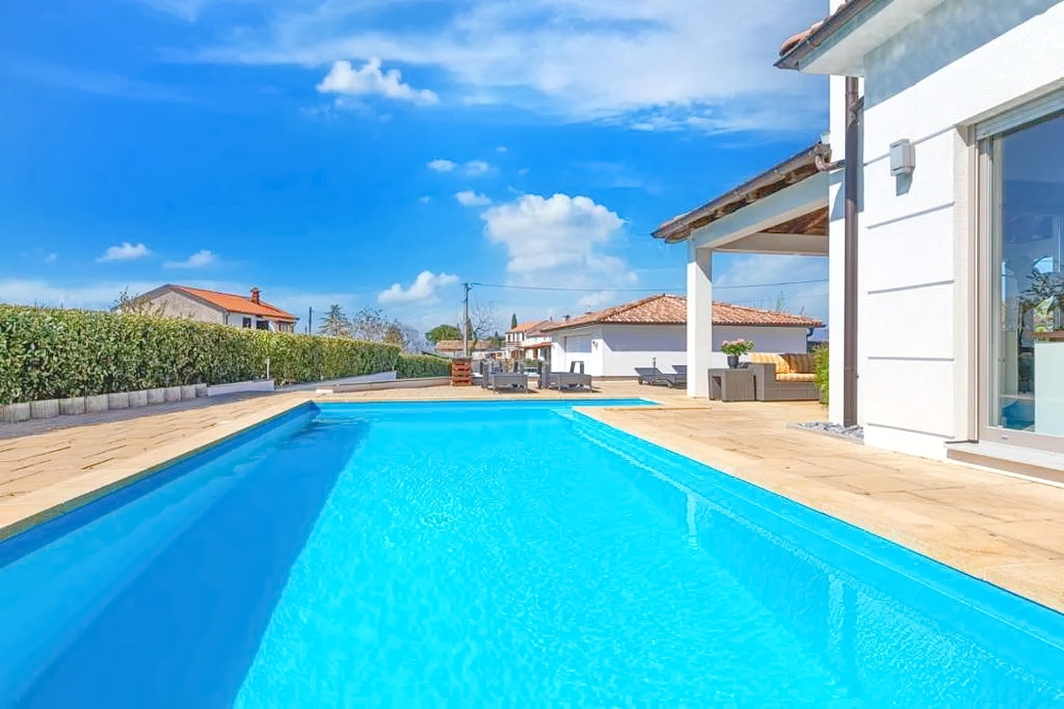 Zona di Malinska, bellissima casa indipendente con piscina!