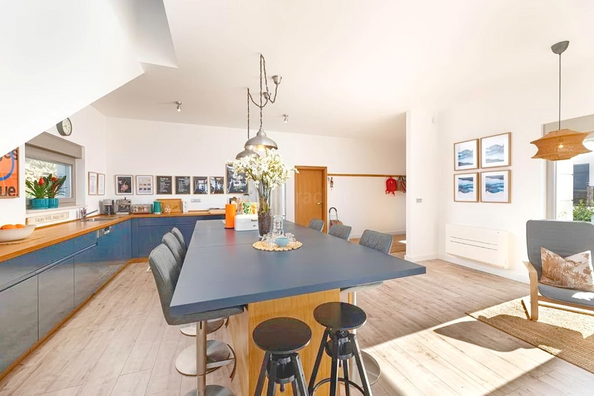 Zona di Malinska, bellissima casa indipendente con piscina!