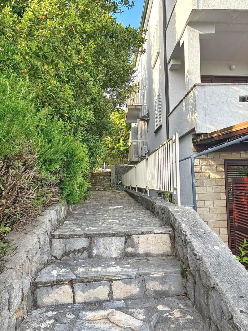 Krk, appartamento duplex vicino al mare!