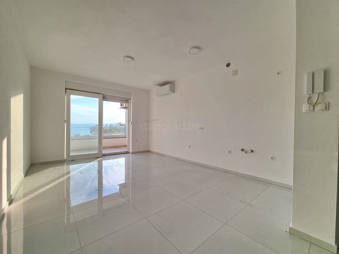 Crikvenica, appartamento al 1° piano di un nuovo edificio con vista mare!