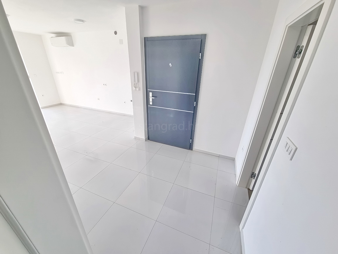 Crikvenica, appartamento al 1° piano di un nuovo edificio con vista mare!