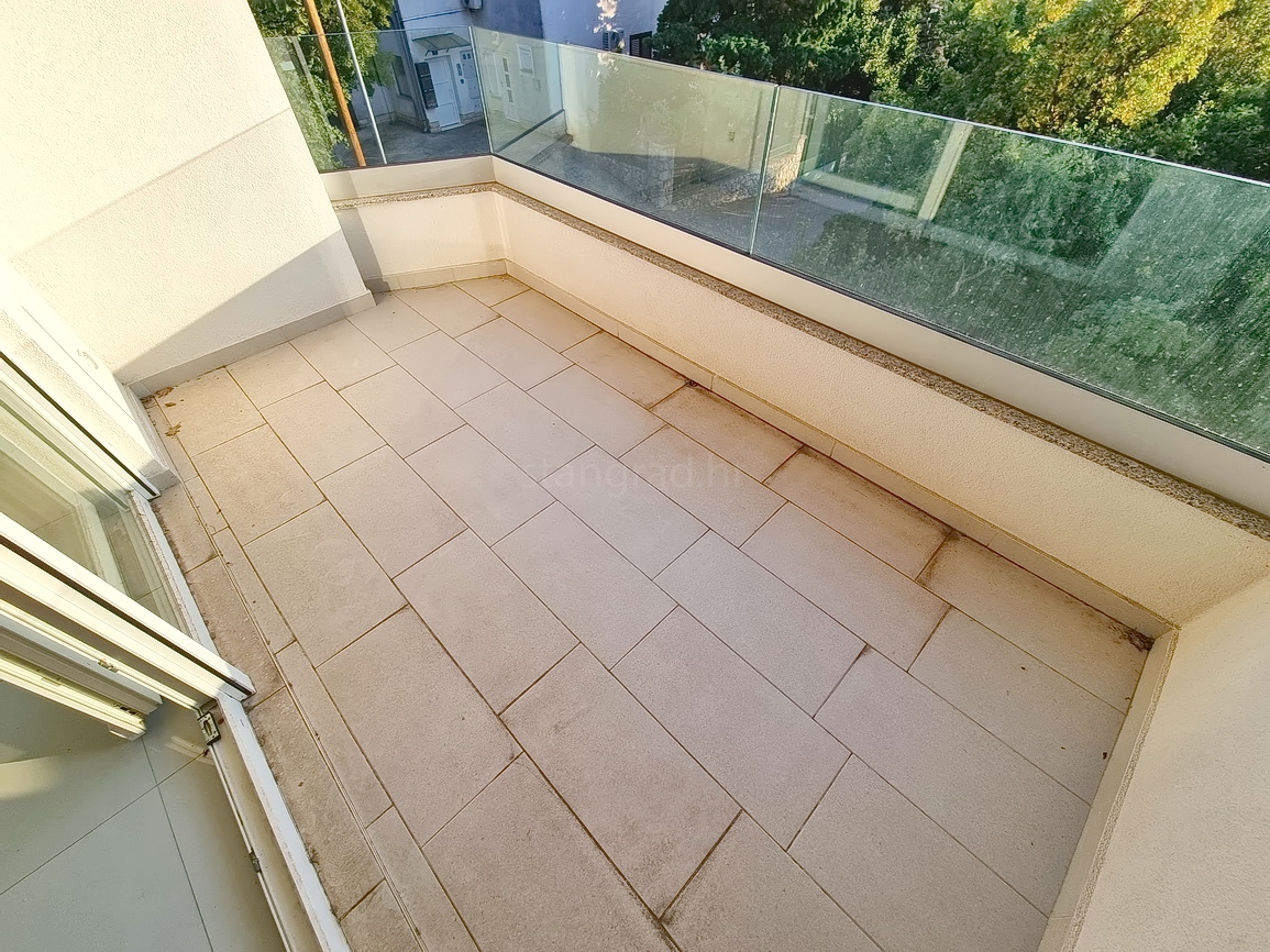 Crikvenica, appartamento al 1° piano di un nuovo edificio con vista mare!