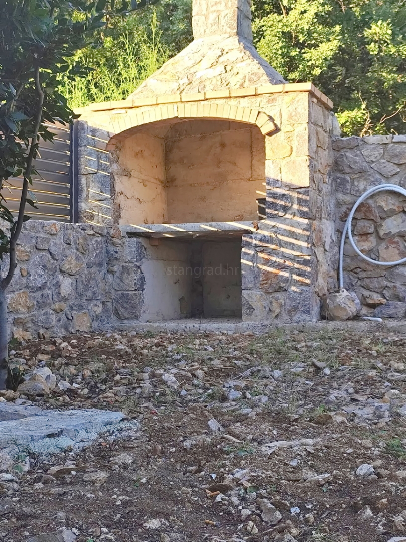 Crikvenica, monolocale con terrazza e ampio giardino!
