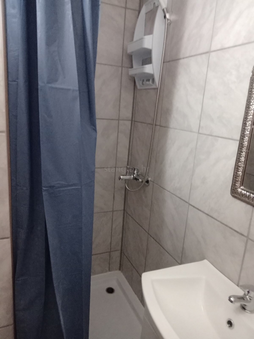 Novi Vinodolski, confortevole appartamento di 86 m² a soli 150 m dalla spiaggia!