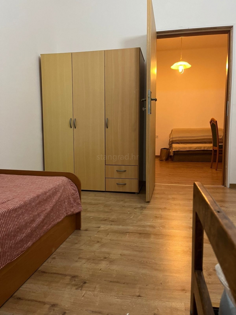 Novi Vinodolski, confortevole appartamento di 86 m² a soli 150 m dalla spiaggia!