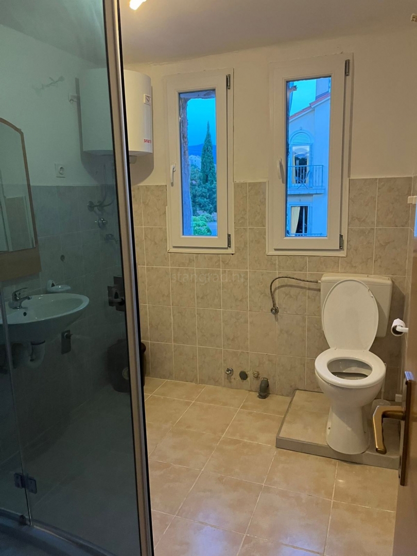 Novi Vinodolski, confortevole appartamento di 86 m² a soli 150 m dalla spiaggia!