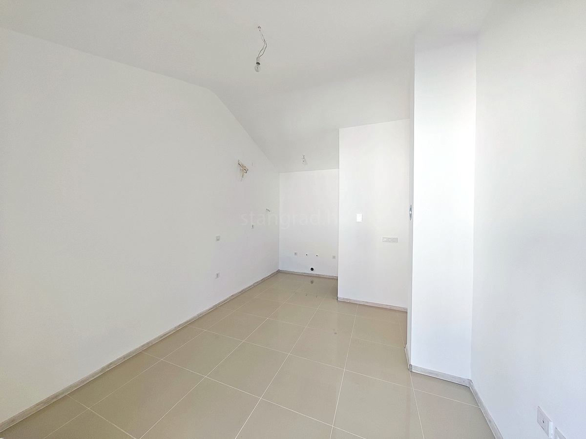 Šilo, vendita, appartamento al secondo piano in ottima posizione vicino al mare