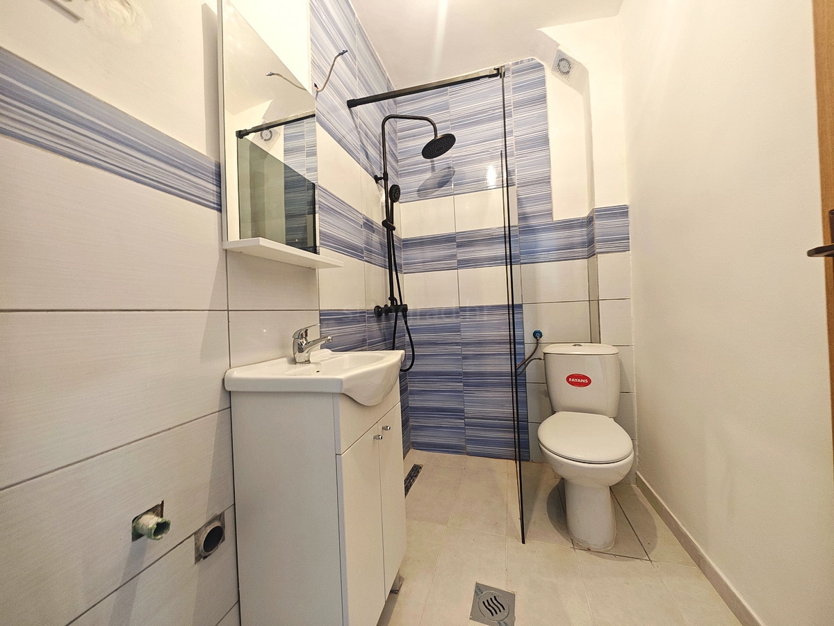 Šilo, vendita, appartamento al primo piano, a soli 150 m dal mare!