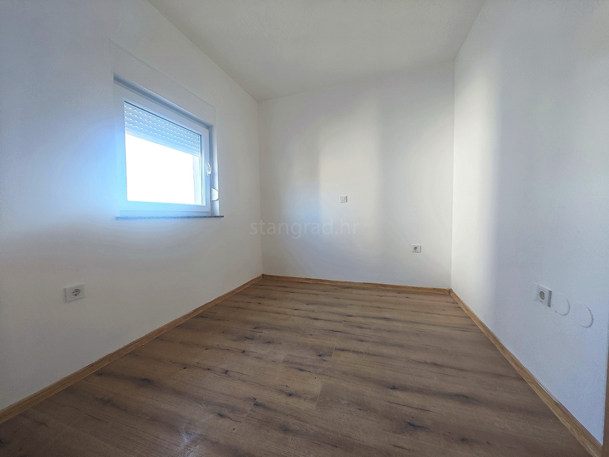 Šilo, vendita, appartamento al primo piano, a soli 150 m dal mare!