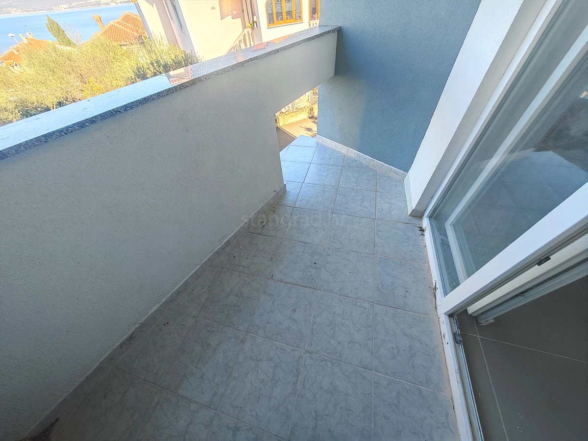 Šilo, vendita, appartamento al primo piano, a soli 150 m dal mare!