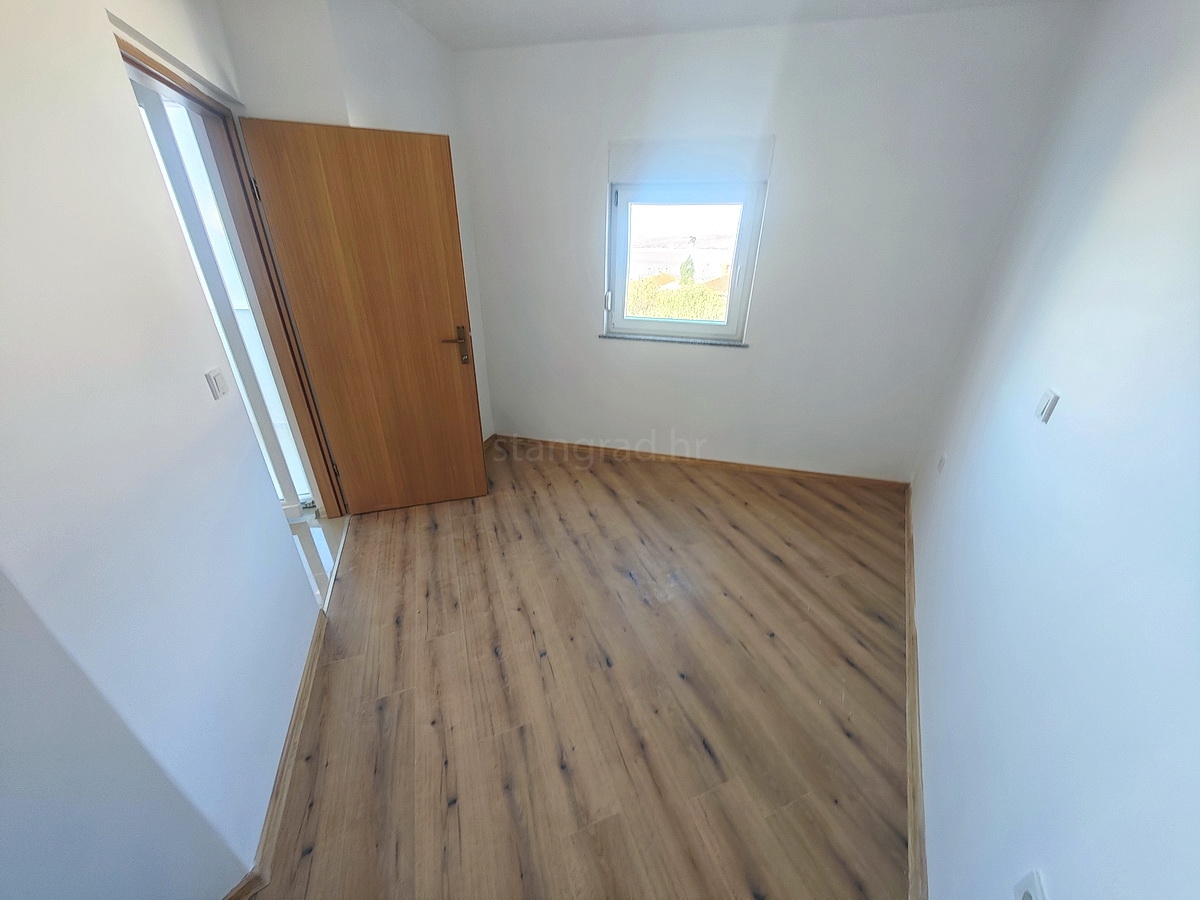 Šilo, vendita, appartamento al primo piano, a soli 150 m dal mare!