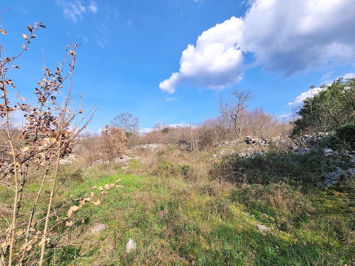 Malinska, terreno edificabile con vista mare, vendita!