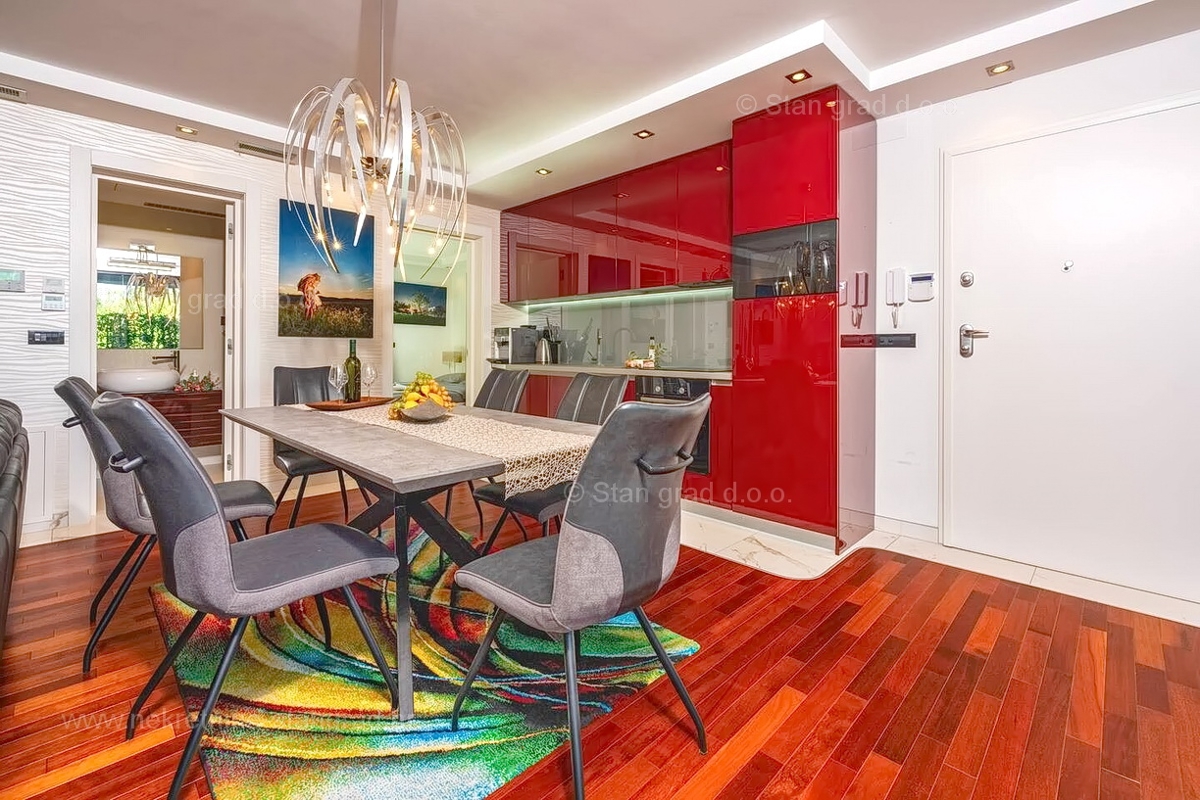 Malinska, lussuoso appartamento con giardino vicino al mare!