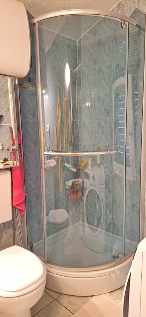 Malinska, appartamento completamente arredato al 2° piano, vicino al mare!