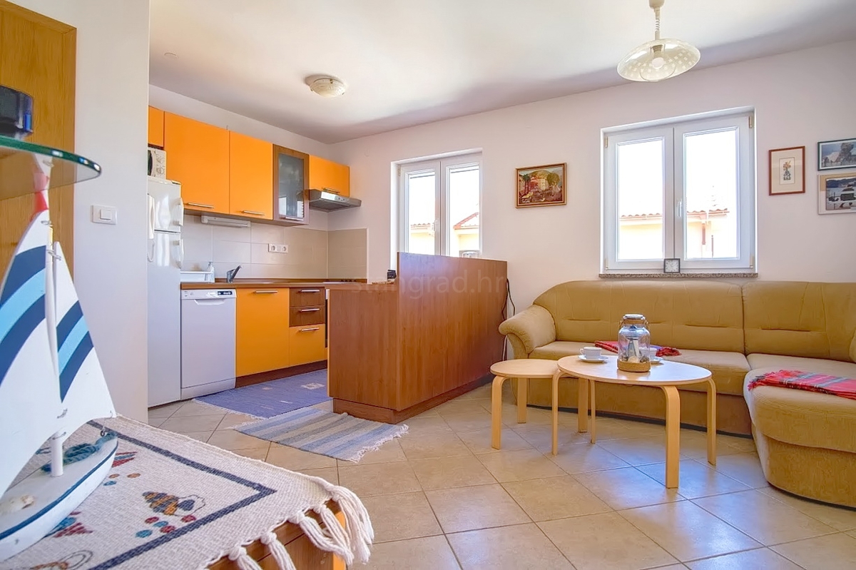 Soline Bay, appartamento con due camere da letto vicinissimo al mare!