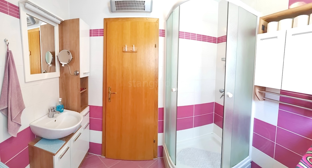 Soline Bay, appartamento con due camere da letto vicinissimo al mare!