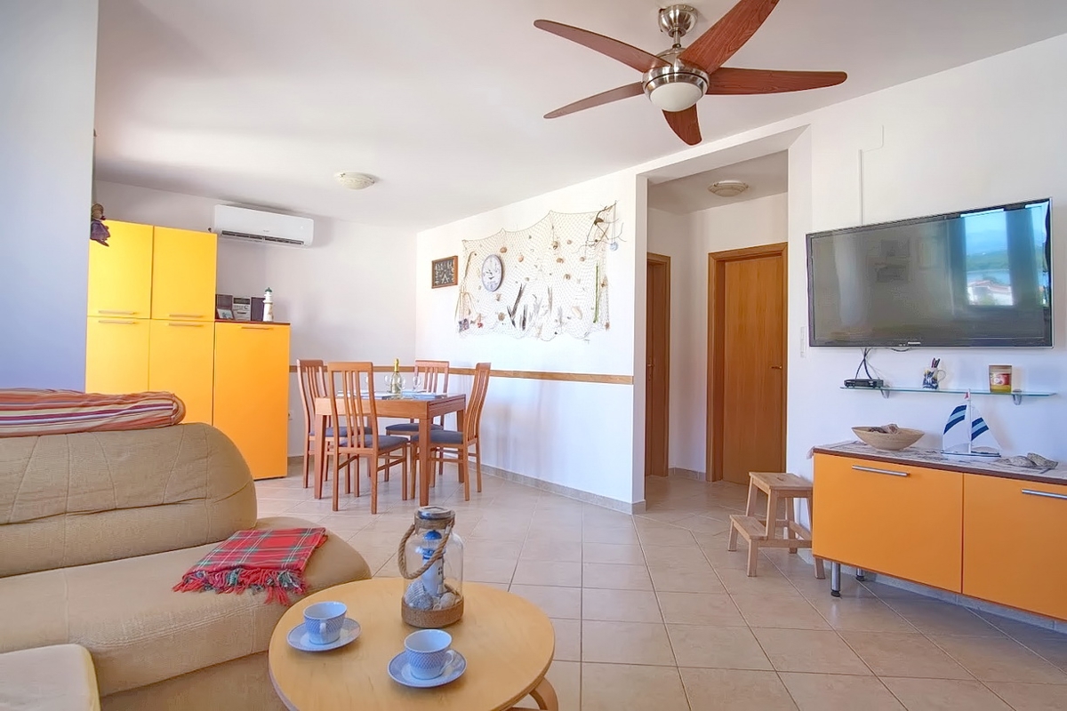 Soline Bay, appartamento con due camere da letto vicinissimo al mare!