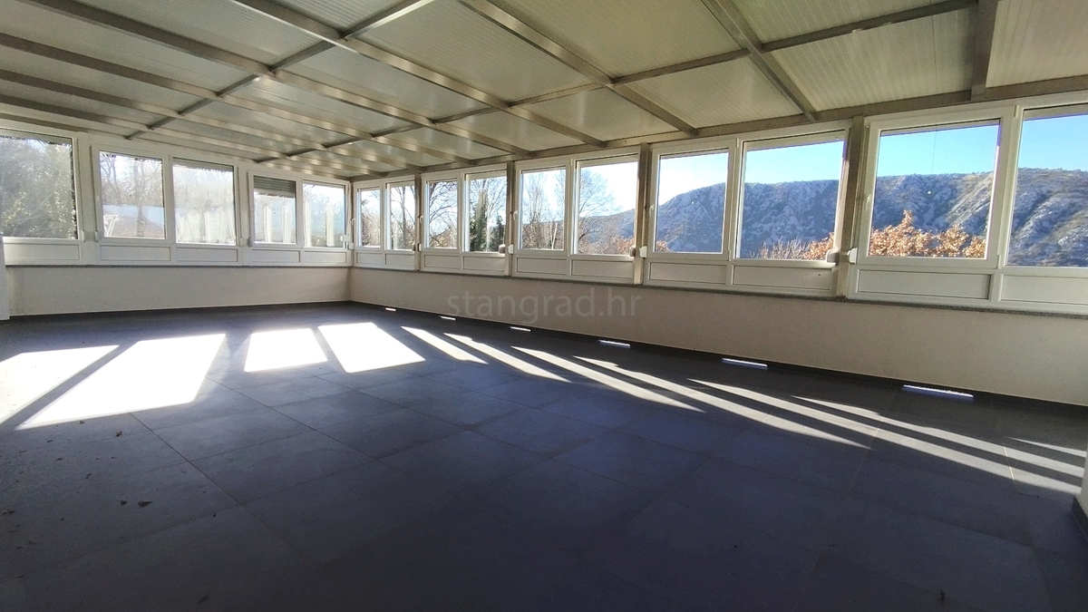 Crikvenica zona, nuovo appartamento trilocale al 1. piano!