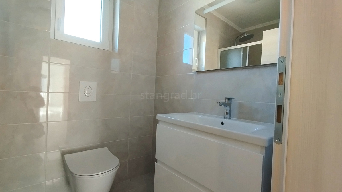 Crikvenica zona, nuovo appartamento trilocale al 1. piano!