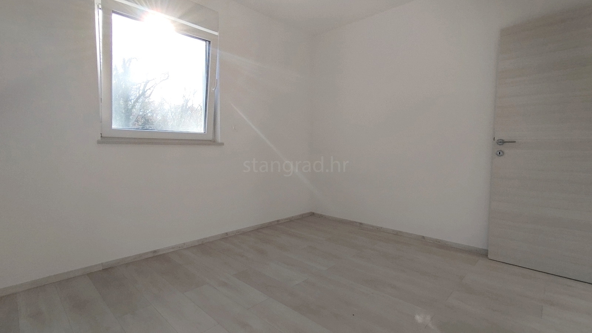 Crikvenica zona, nuovo appartamento trilocale al 1. piano!