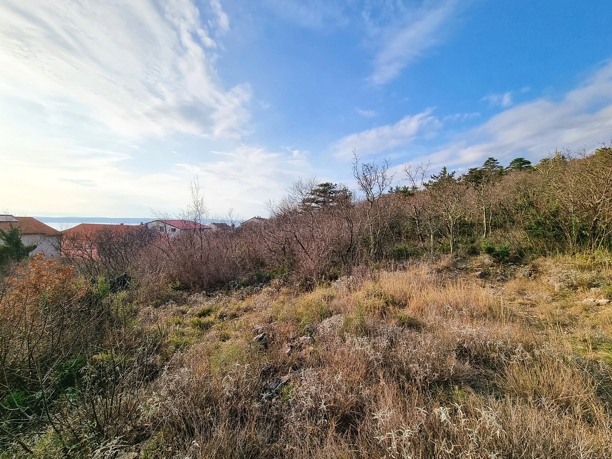 Crikvenica, terreno edificabile con vista mare!