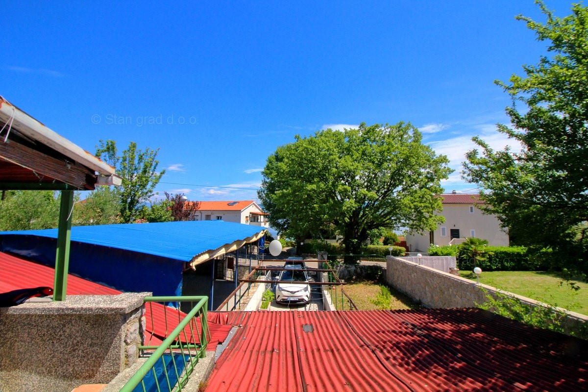 Malinska, casa con ristorazione vicino al mare, IN VENDITA !!