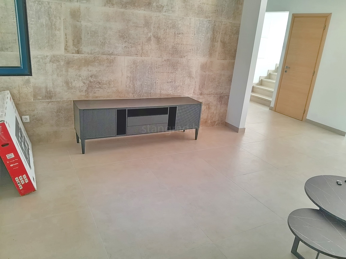 Malinska, nuovo appartamento duplex con piscina, a 200 m dal mare !!