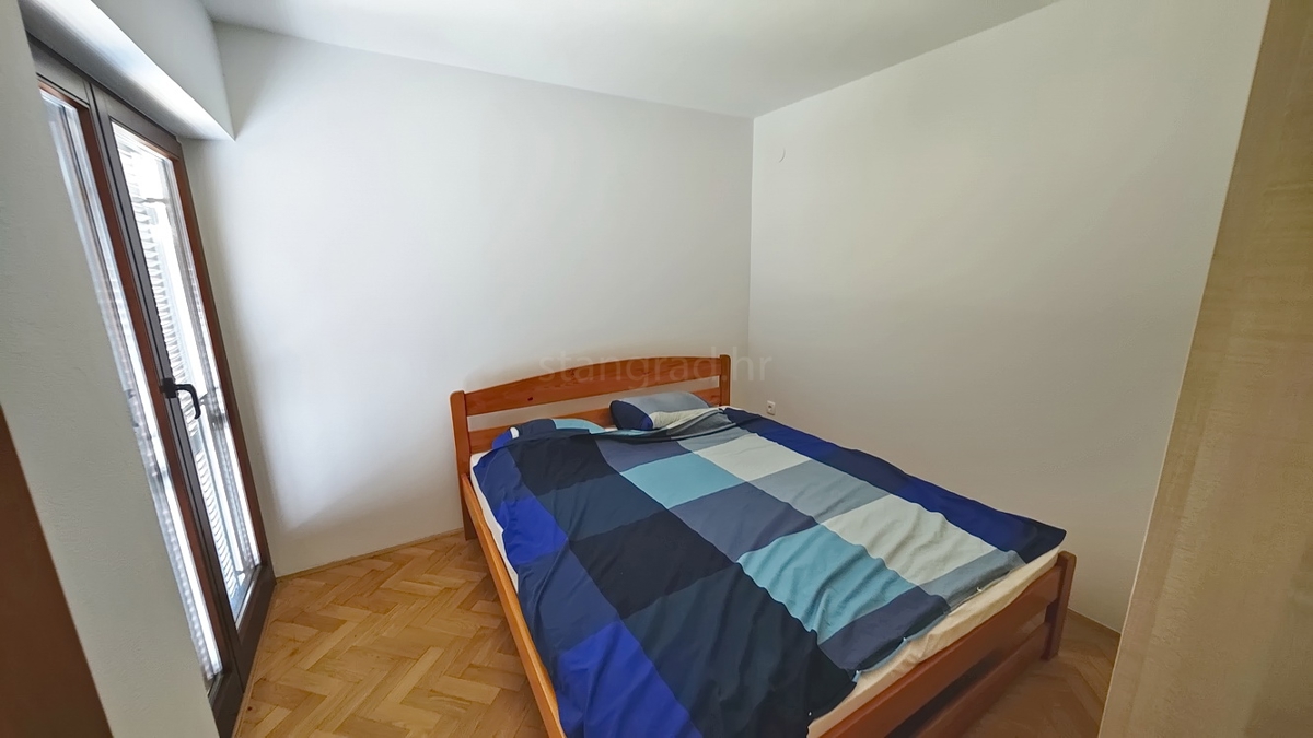 Baška, appartamento al 1° piano in un'ottima posizione con vista!