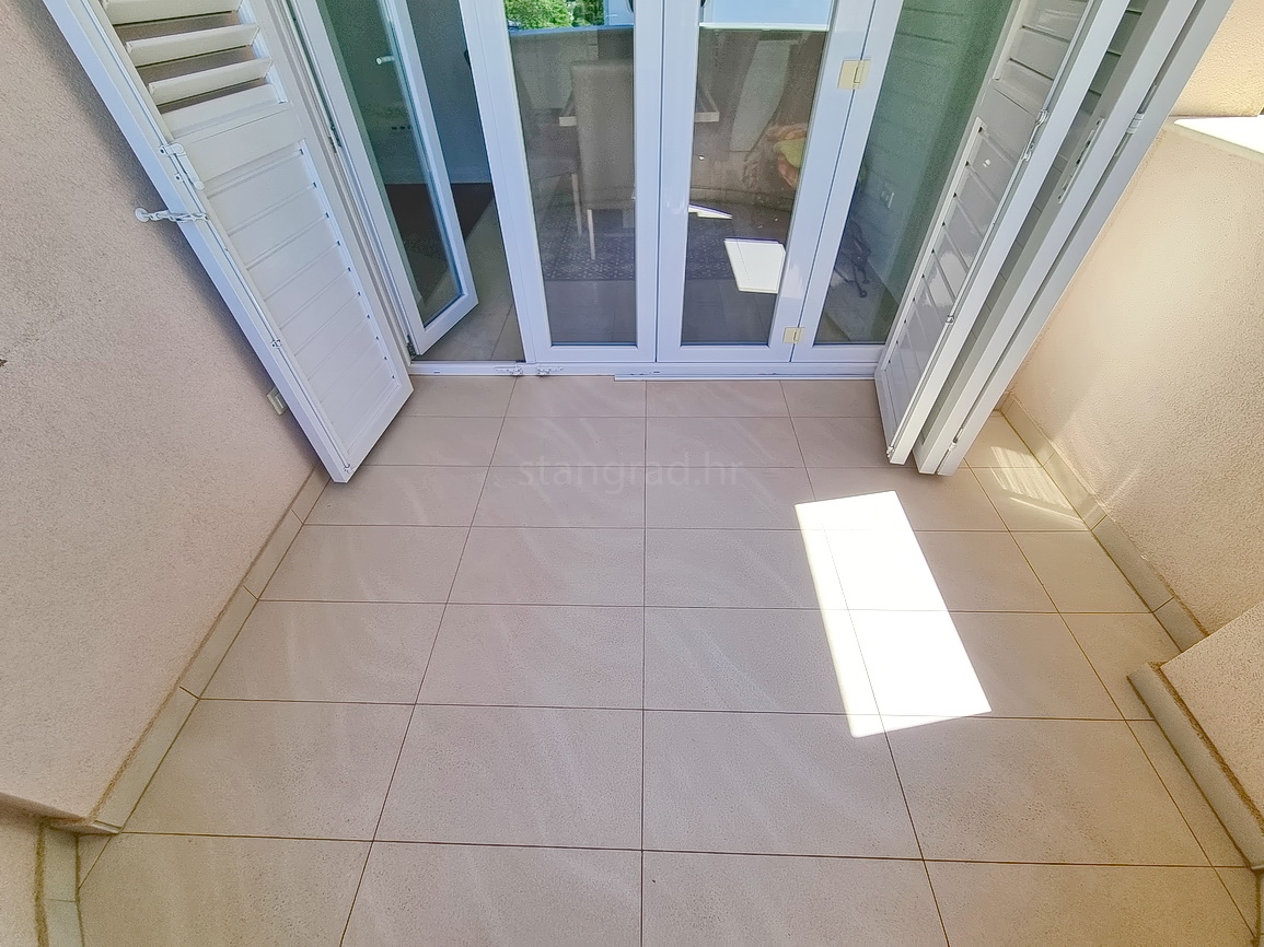 Malinska, spazioso appartamento al 1° piano vicino al mare!