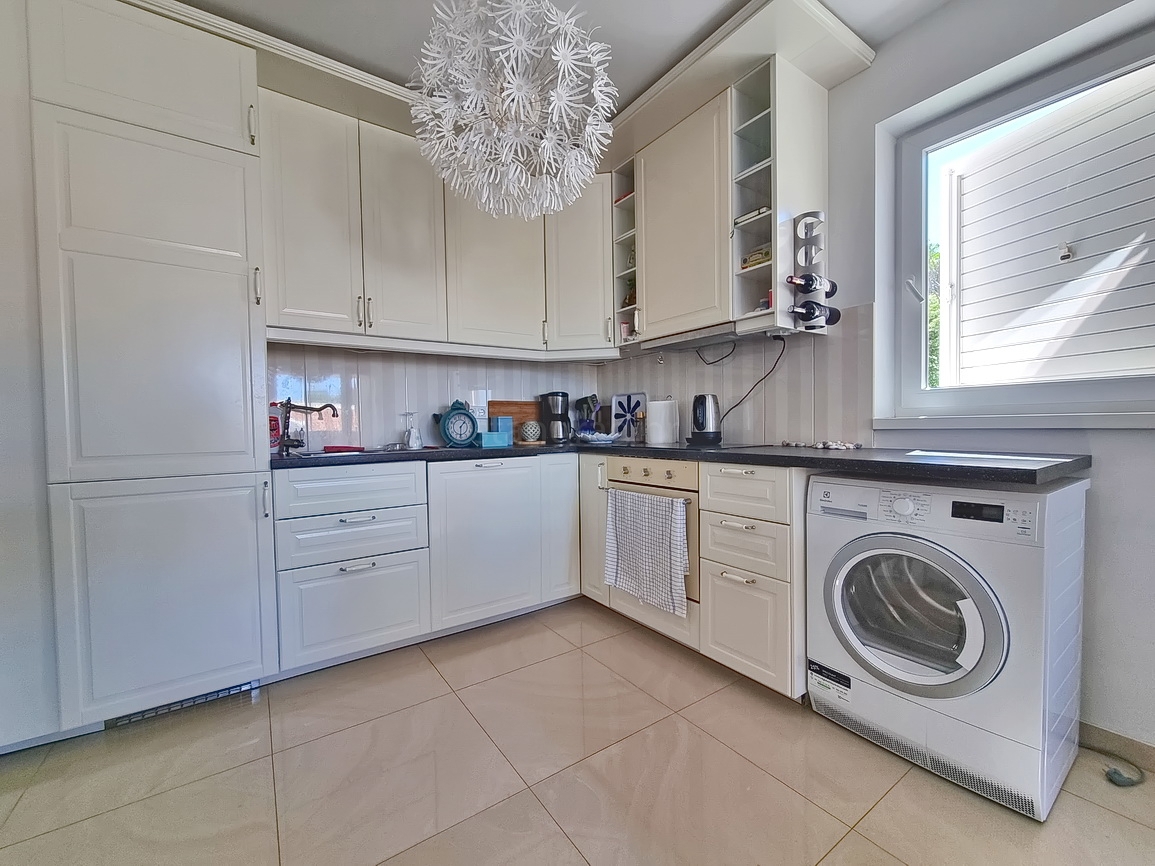 Malinska, spazioso appartamento al 1° piano vicino al mare!