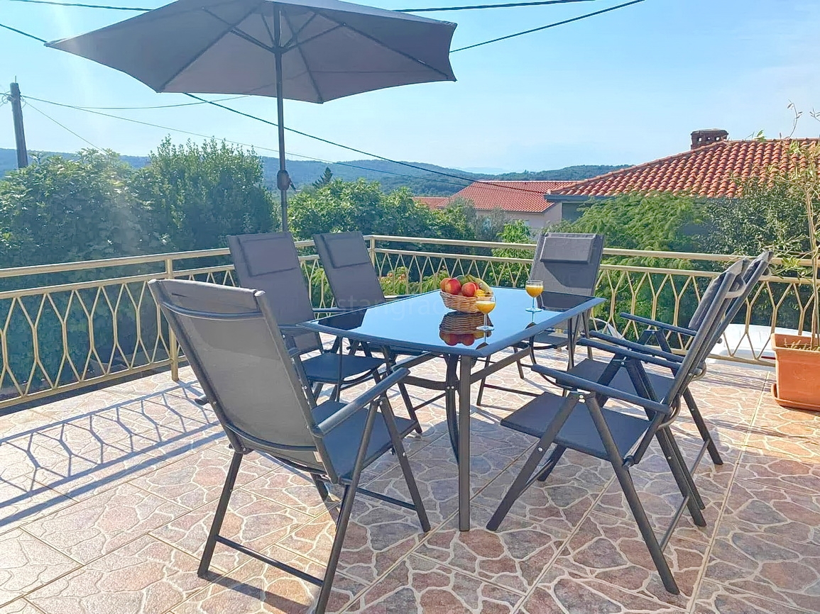 Baia di Soline, casa indipendente con giardino vicino al mare!