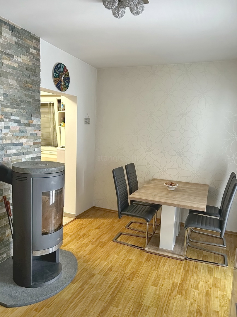 Krk, appartamento al piano terra con giardino nelle immediate vicinanze del mare!